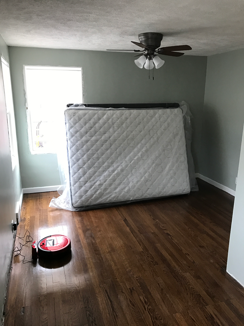 Guest room.